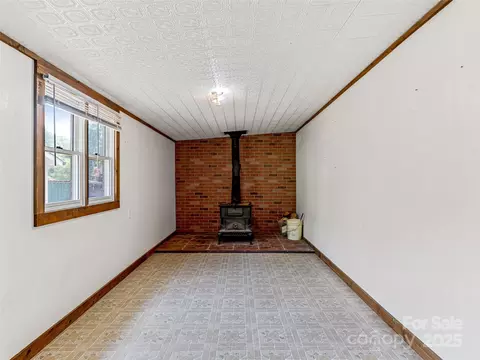 74 Saturn Ct, Clyde, NC 28721 photo 29