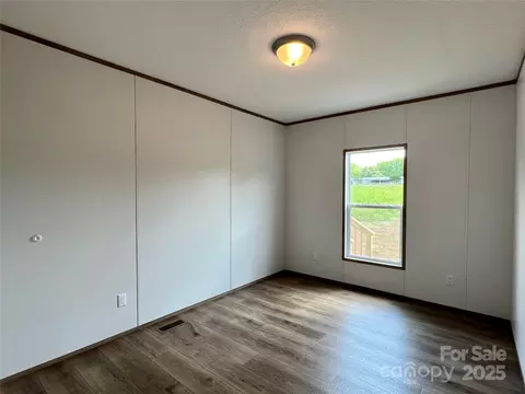 Bedroom - 188 Trivette Rd, Harmony, NC 28634 photo 2 of 3
