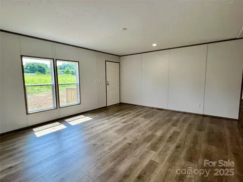 Living - 188 Trivette Rd, Harmony, NC 28634 photo 4 of 5