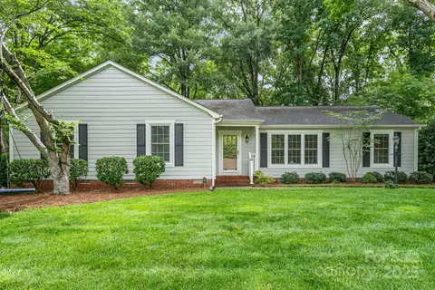 6749 Windyrush Rd, Charlotte, NC 28226