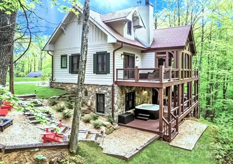 62 Blair Athel Pt, Waynesville, NC 28786