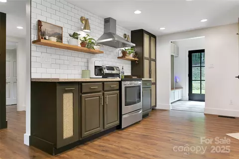 Kitchen - 903 Middlefork Rd, Brevard, NC 28712 photo 3 of 3