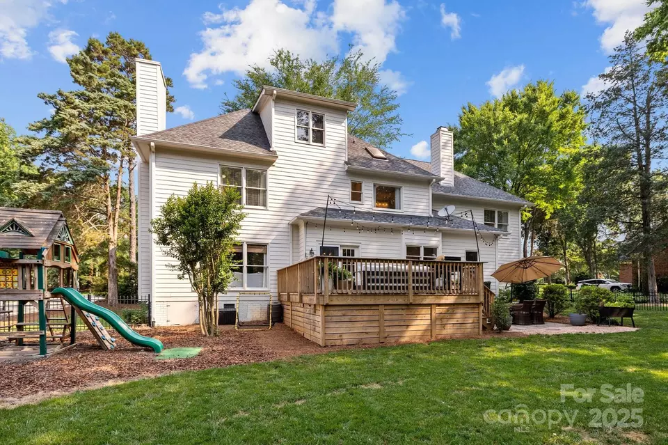 Exterior - 4622 Cotton Creek Dr, Charlotte, NC 28226 photo 6 of 6