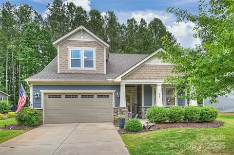 528 Sandbar Pt, Clover, SC 29710