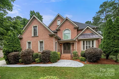 310 Ridge Reserve Dr, Clover, SC 29710