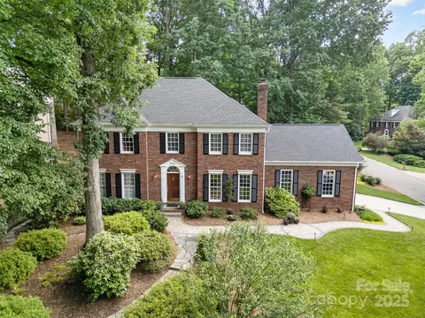 8700 Thornbury Ln, Huntersville, NC 28078
