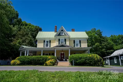 131 E Lexington Rd, Mocksville, NC 27028