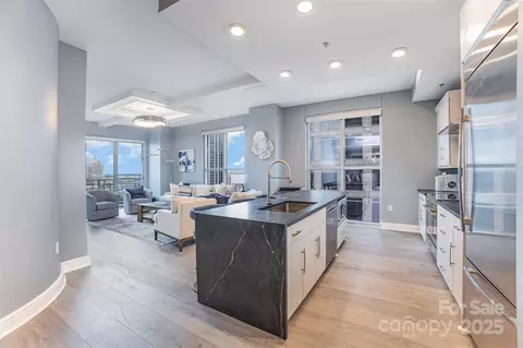 333 W Trade 1500 St #1500, Charlotte, NC 28202