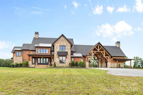 1822 Irby Rd, Monroe, NC 28112