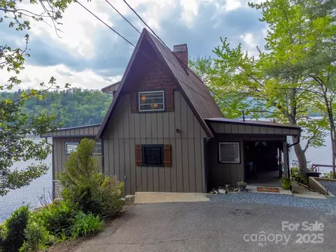 214 Sequoyah Trl, Robbinsville, NC 28771