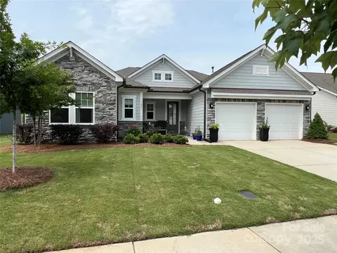 7057 Kingfisher Way, Belmont, NC 28012
