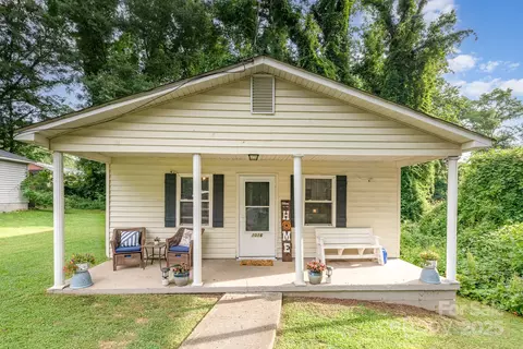 1016 W 10th Ave, Gastonia, NC 28052