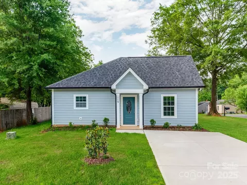 119 Walnut St, Monroe, NC 28110 photo 3