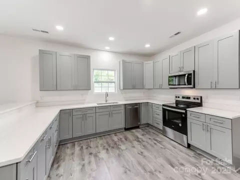 119 Walnut St, Monroe, NC 28110 photo 9