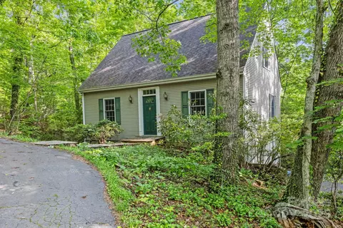 124 Hilltop Rd, Black Mountain, NC 28711