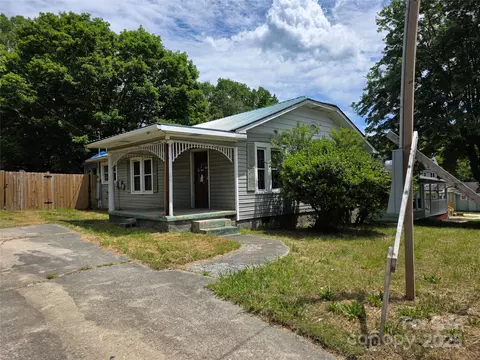 503 Reid St, Thomasville, NC 27360