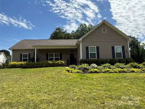 190 Watering Trough Rd, Statesville, NC 28677
