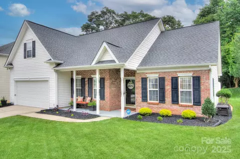 5748 Timbertop Ln, Charlotte, NC 28215