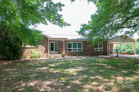 4268 Wilkesboro Hwy, Statesville, NC 28625
