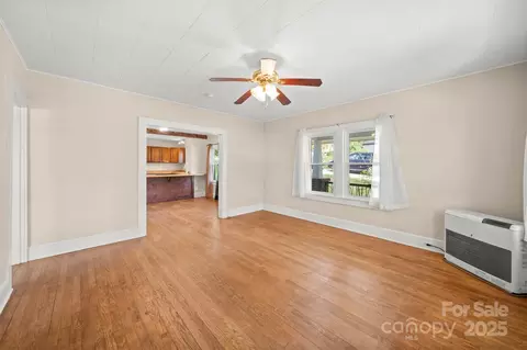 35 Amethyst St, Spruce Pine, NC 28777 photo 7