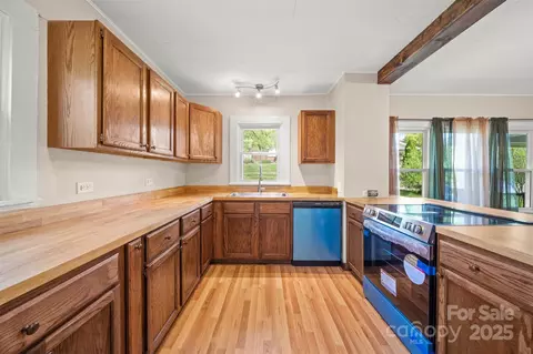 35 Amethyst St, Spruce Pine, NC 28777 photo 10