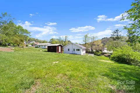 35 Amethyst St, Spruce Pine, NC 28777 photo 25