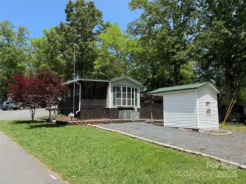 102 Papoose D117 Ct #D117, Mount Gilead, NC 27306