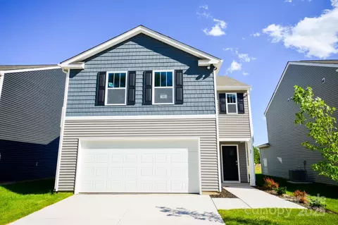64 Lillian Ln, Hendersonville, NC 28792