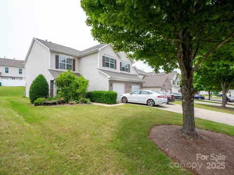 12222 Stratfield Place Cir, Pineville, NC 28134