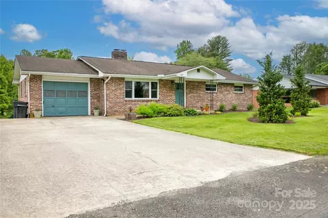 128 Allison Rd, Brevard, NC 28712
