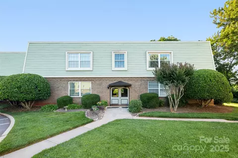 2638 Park H Rd #H, Charlotte, NC 28209