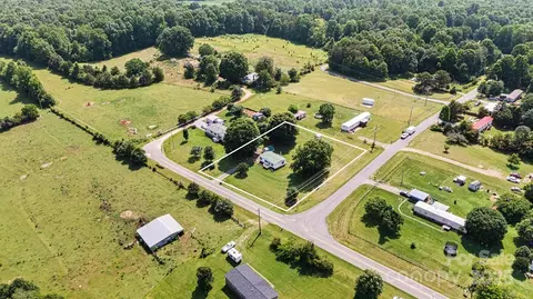 338 Hickory Grove Rd, Harmony, NC 28634 photo 34