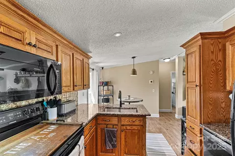 338 Hickory Grove Rd, Harmony, NC 28634 photo 12