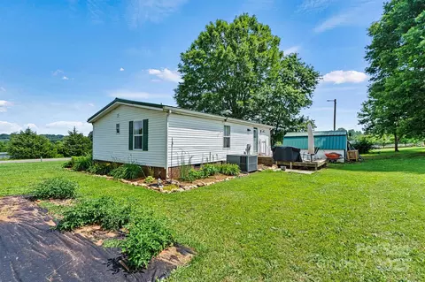 338 Hickory Grove Rd, Harmony, NC 28634 photo 22