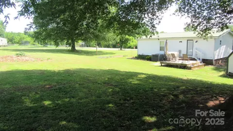 338 Hickory Grove Rd, Harmony, NC 28634 photo 27