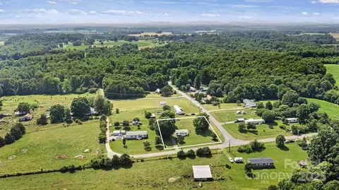 338 Hickory Grove Rd, Harmony, NC 28634 photo 23