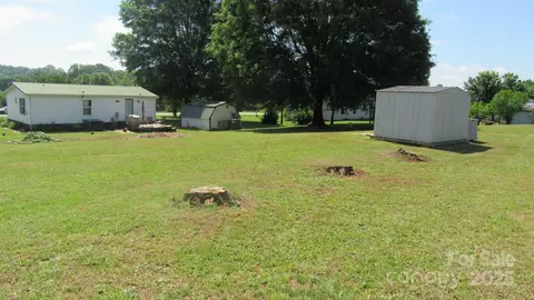 338 Hickory Grove Rd, Harmony, NC 28634 photo 28