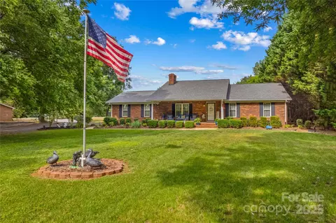 648 Odell School Rd, Concord, NC 28027