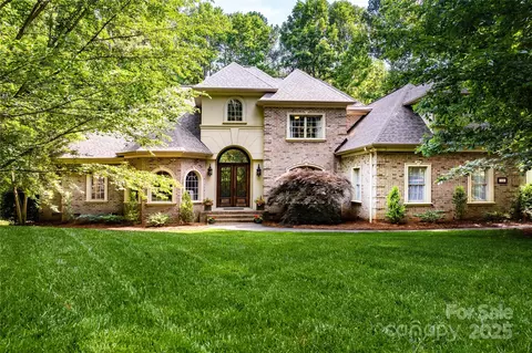 122 Sleepy Cove Trl, Mooresville, NC 28117