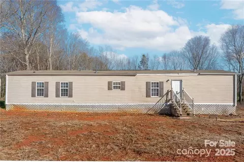 236 New Hope Rd, Lawndale, NC 28090