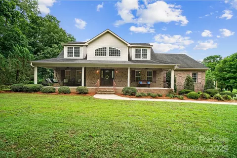 Exterior - 803 Freeman Rd, Concord, NC 28025 photo 2 of 7