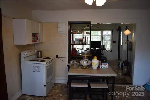 Other - 118 Fourth C St, Marion, NC 28752 photo 9 of 14