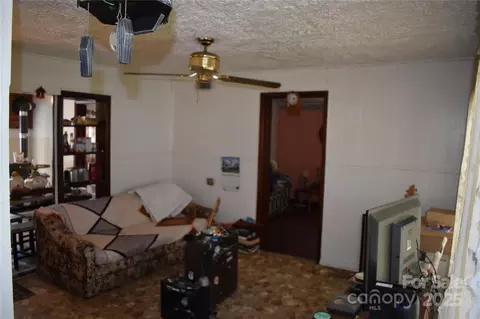 Living - 118 Fourth C St, Marion, NC 28752 photo 1 of 4