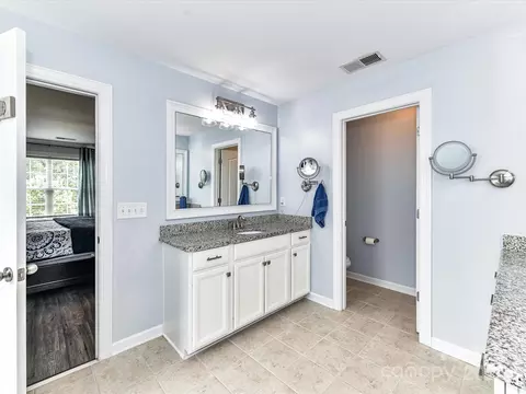 Bath - 10800 Alabaster Dr, Davidson, NC 28036 photo 5 of 8