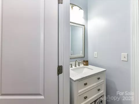 Bath - 10800 Alabaster Dr, Davidson, NC 28036 photo 1 of 8
