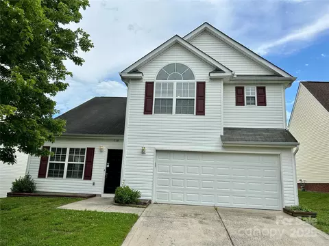 710 Woodington Ln, Charlotte, NC 28214