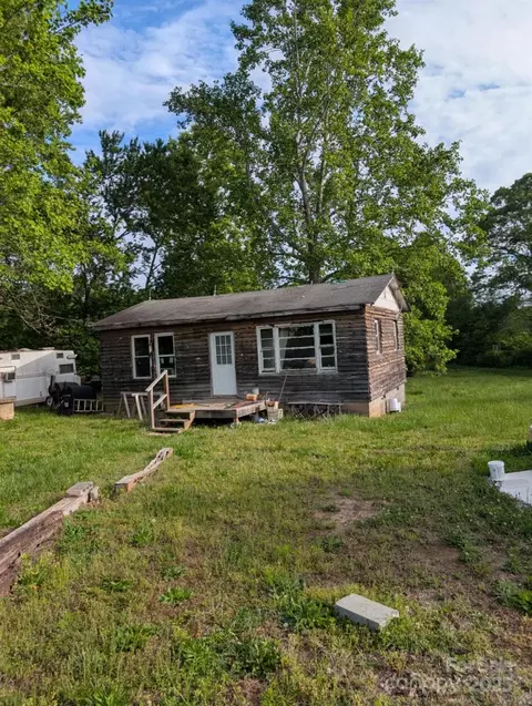 5040 Fairview Church Rd, Lincolnton, NC 28092