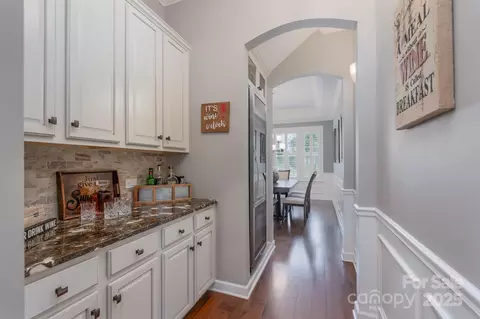 Entry Way - 3666 Jacinta Ct, Tega Cay, SC 29708 photo 5 of 8