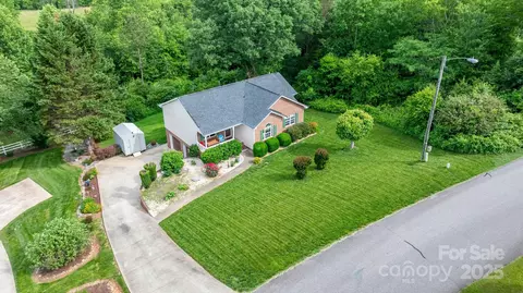 215 Taylor Cir, Granite Falls, NC 28630