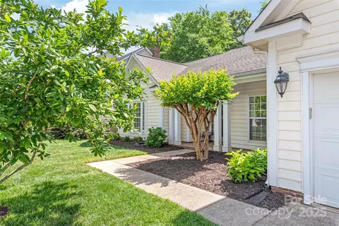 936 Knightsbridge Rd, Fort Mill, SC 29708 photo 2